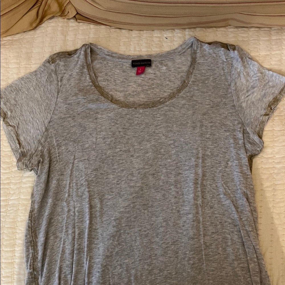 Vince Camuto Light Gray Short Sleeve Top